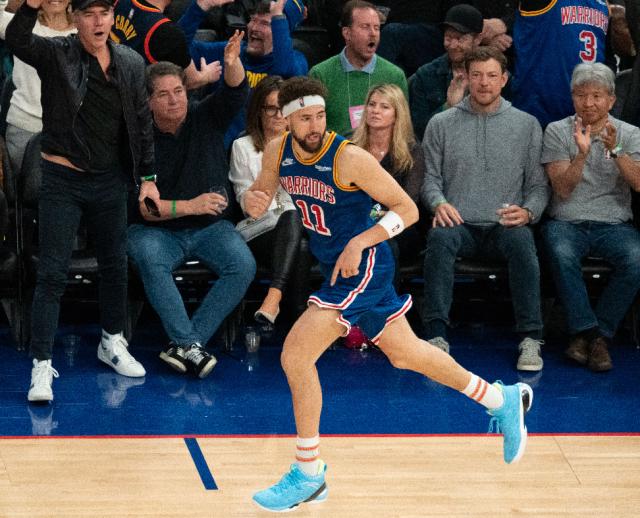 AG体育-【现场】克雷普尔三分球野火燎原 勇士复仇卫冕冠军