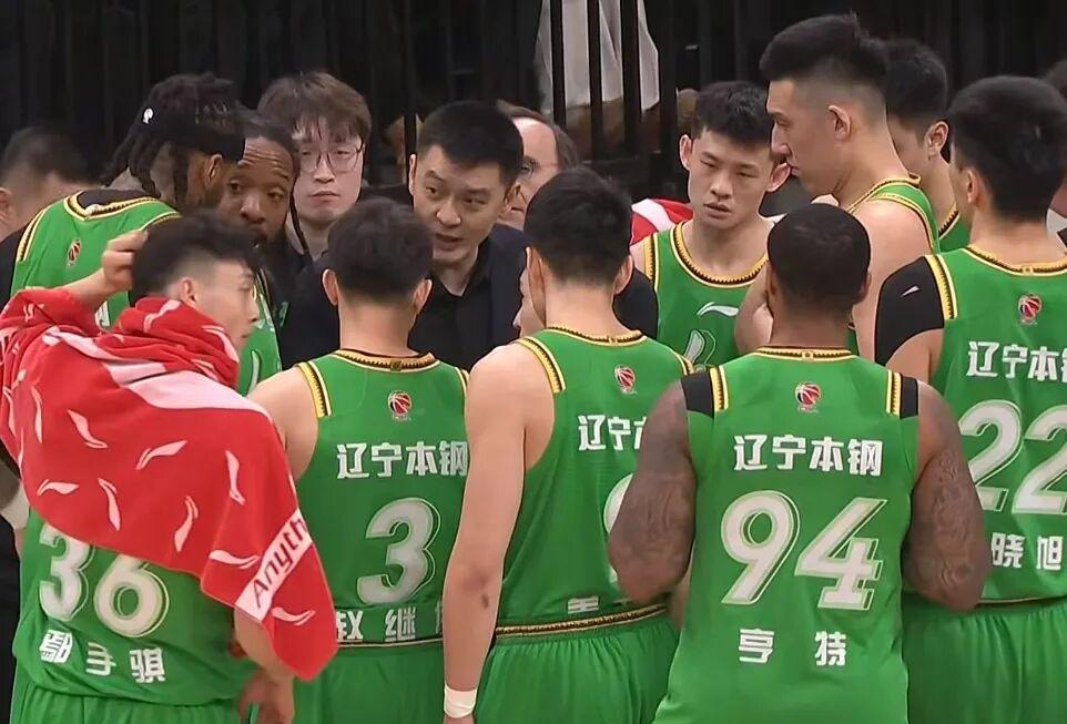 山东男篮5分险胜,辽宁男篮三连败,赵继伟12+7+6高诗岩14+5+4+5